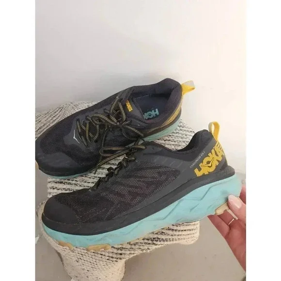 Hoka One One Challenger ATR 5 Womens Size 9.5 - Picture 1 of 8